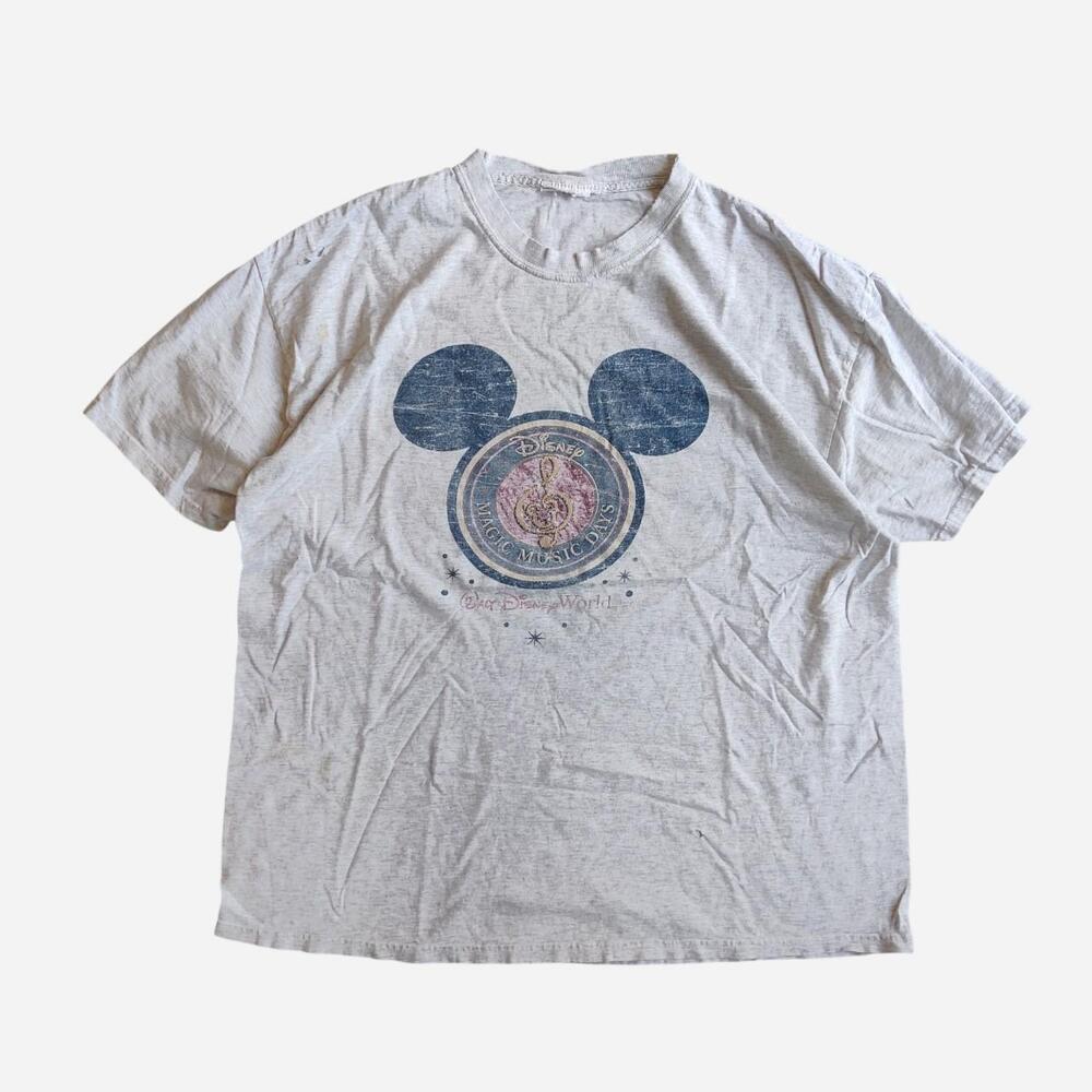 Vintage Disney Mickey Mouse graphic tee